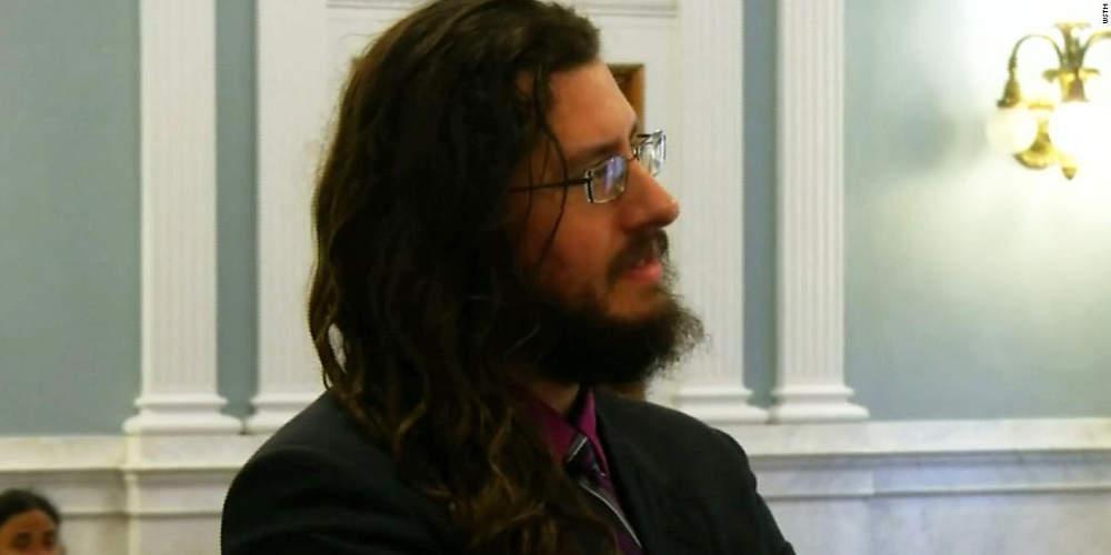 Μάικλ Ροτόντο: Οι γονείς μου με πέταξαν έξω και τώρα με παρενοχλούν [βίντεο]