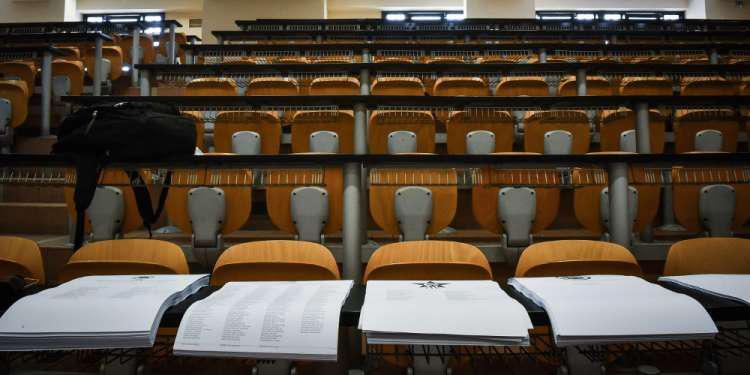 Έρευνα: Οι μαθητές ξέρουν πιο πολλά για την πολιτική απ ότι οι φοιτητές