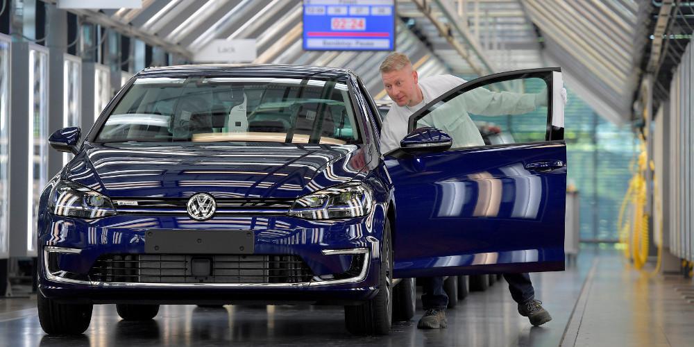 Ανακαλούνται αυτοκίνητα της Volkswagen λόγω ενός προβλήματος στις ζώνες ασφαλείας