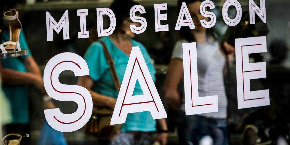 ΕΣΕΕ: Το 75% των επιχειρήσεων διαφωνεί με τις ενδιάμεσες εκπτώσεις