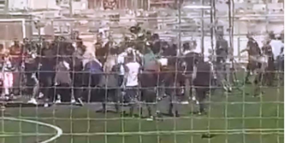 Κατέρρευσε εξέδρα ενώ έδινε συνέντευξη ο Ινιέστα - 11 τραυματίες [βίντεο]