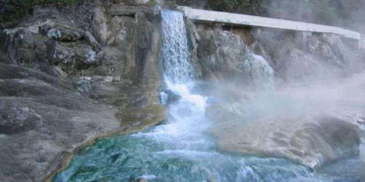 Ηλικιωμένος πήγε για μπάνιο στις ιαματικές πηγές Θερμοπυλών και του πήραν τα... πάντα