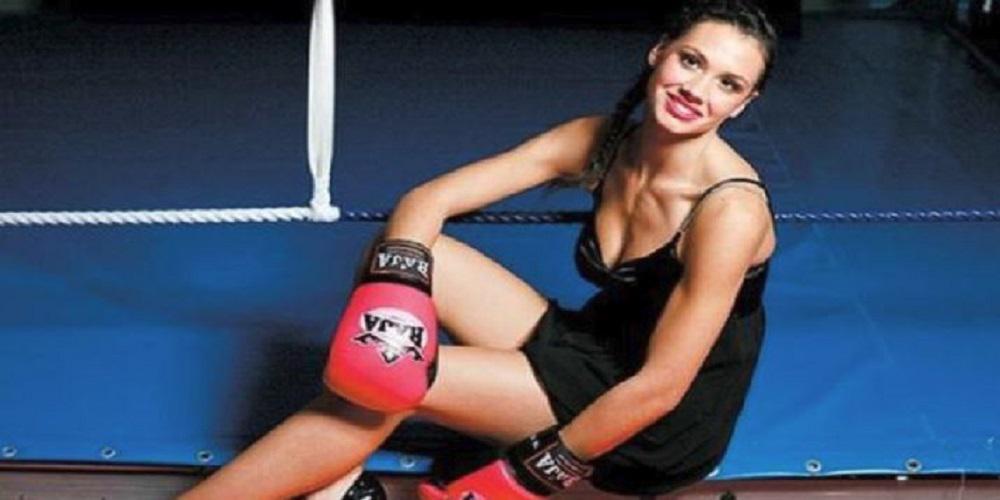 Το χυμώδες μπούστο της Μαριάννας Καλλέργη έκανε τον Μάιο... Αύγουστο! [εικόνες]