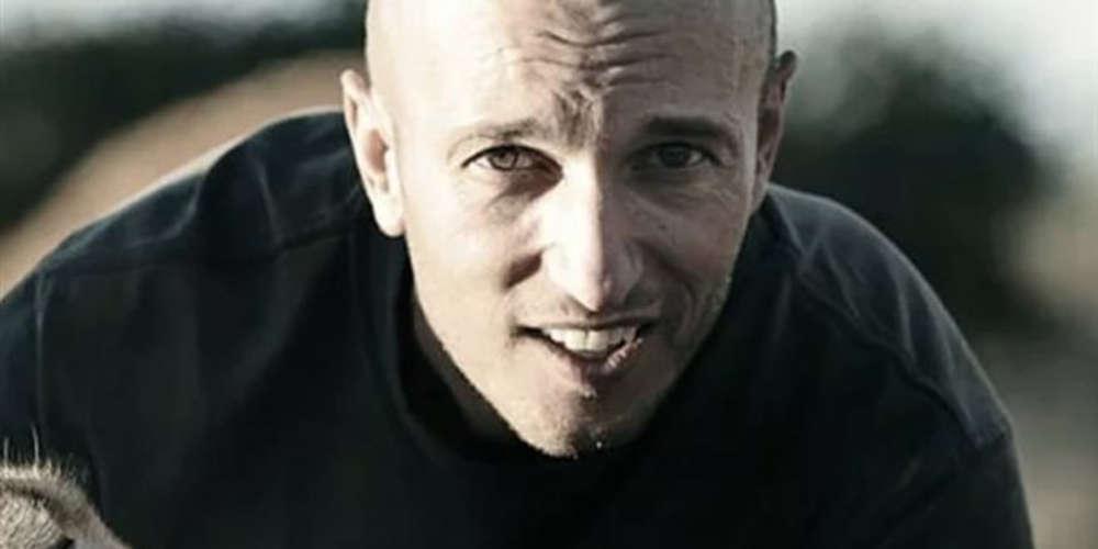 Διάσημος κινηματογραφιστής σκοτώθηκε από μια καμηλοπάρδαλη κατά τη διάρκεια γυρισμάτων