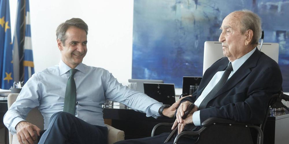 Ένας χρόνος χωρίς τον Κωνσταντίνο Μητσοτάκη - Το ετήσιο μνημόσυνο στα Χανιά