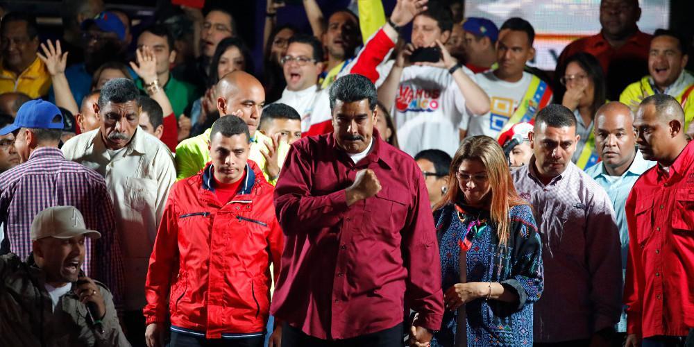 Η Βενεζουέλα στο σκοτάδι χωρίς ρεύμα και η κυβέρνηση μιλά για «ηλεκτρομαγνητική επίθεση»