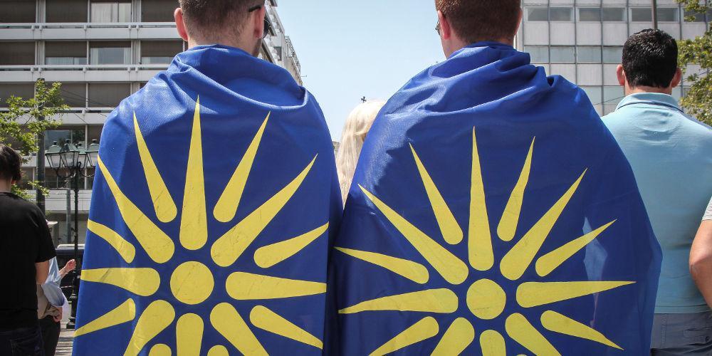 Στους δρόμους χιλιάδες πολίτες για τη Μακεδονία – Συλλαλητήρια σε 22 πόλεις