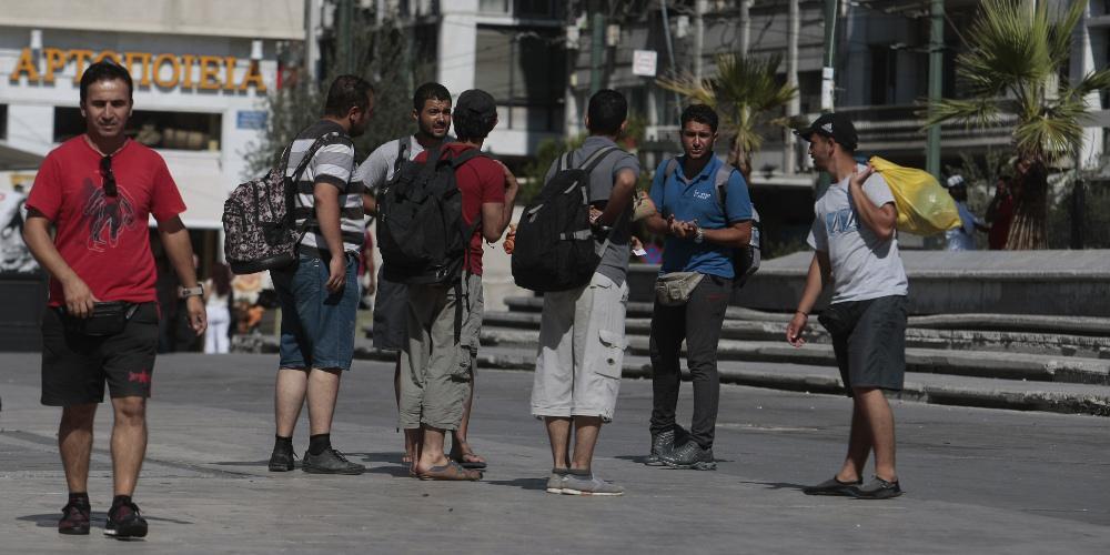 Τρόμος για δασκάλα στο Διδυμότειχο - Έπεσε σε «μπλόκο» μεταναστών [βίντεο]