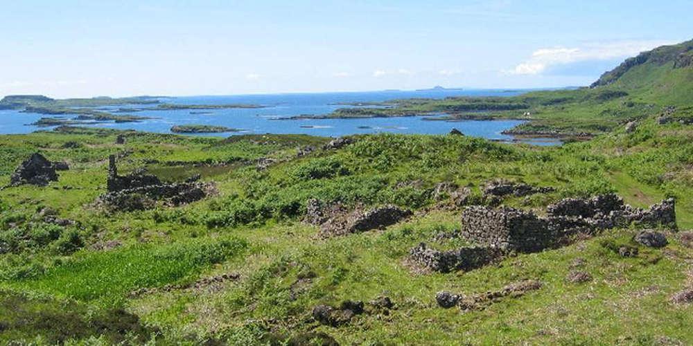 Πέντε νησιώτες αγόρασαν το νησί στο οποίο κατοικούν