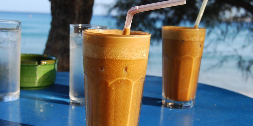 Η Σίκινος γίνεται το πρώτο ελληνικό νησί που «απαγορεύει» το πλαστικό καλαμάκι