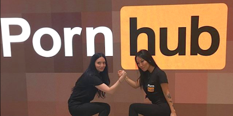 Pornhub: Η πρώην ερωμένη του Τραμπ, Στόρμι Ντάνιελς στην κορυφή των αναζητήσεων [εικόνες]
