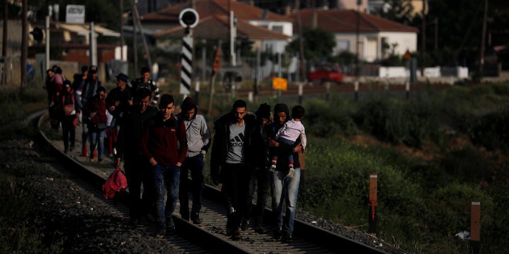 Εννέα φορές πάνω οι αφίξεις μεταναστών από τον Έβρο!