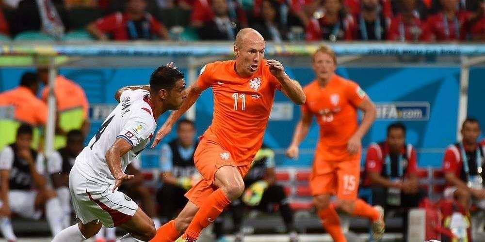 Υπέγραψε για ακόμα έναν χρόνο στη Μπάγερν ο Αριεν Ρόμπεν