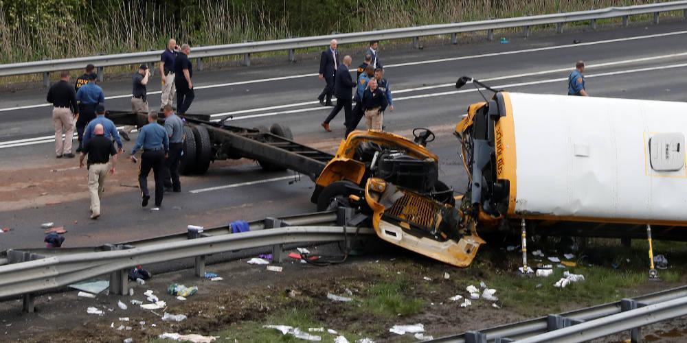 Τρομακτικό τροχαίο με σχολικό λεωφορείο στο Νιου Τζέρσεϊ: Δύο νεκροί, δεκάδες τραυματίες