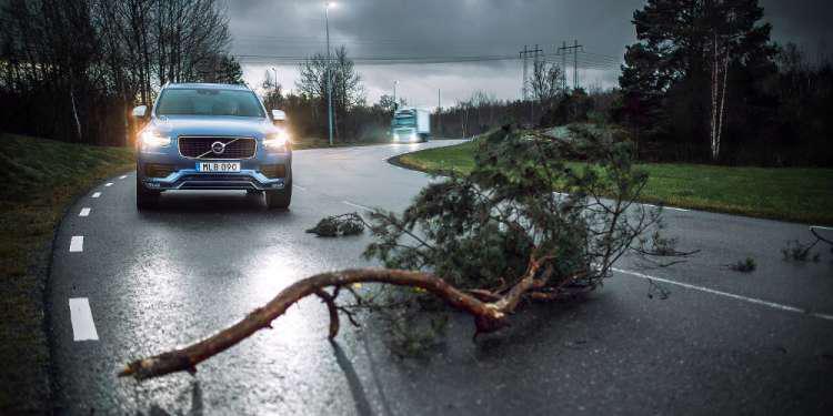 Πώς τα οχήματα της Volvo θα επικοινωνούν μεταξύ τους!