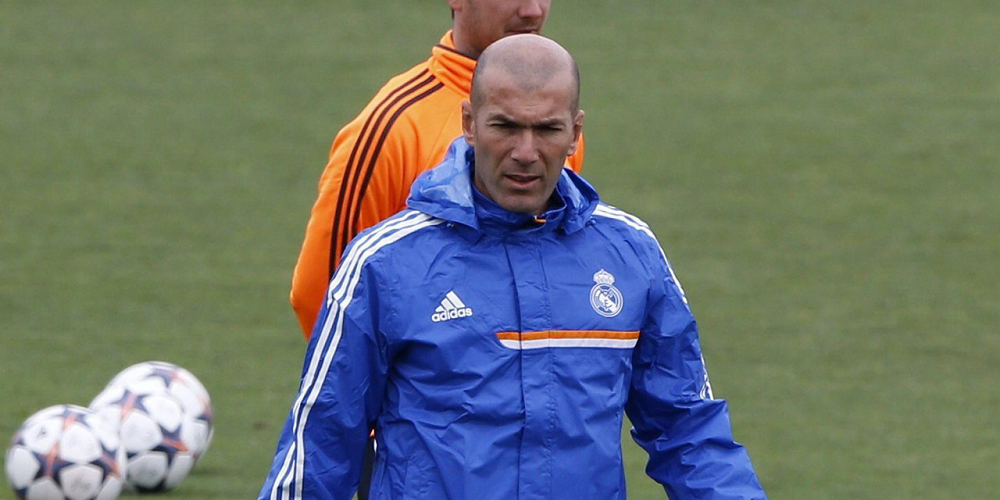 Ο Ζιντάν συνεχίζει να κρύβει την μπάλα και να μαγεύει [βίντεο]