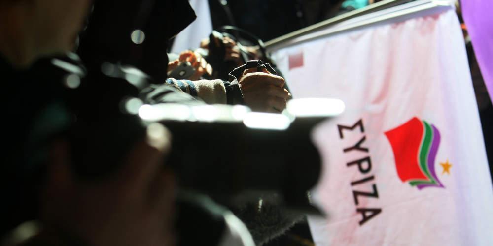 Η νεολαία ΣΥΡΙΖΑ πήρε θέση υπέρ της παρέλασης αλά Μόντι Πάιθον: Καμία προσβολή