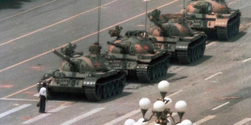 Αφιέρωμα: Η Σφαγή της Πλατείας Τιενανμέν και η φωτογραφία σύμβολο