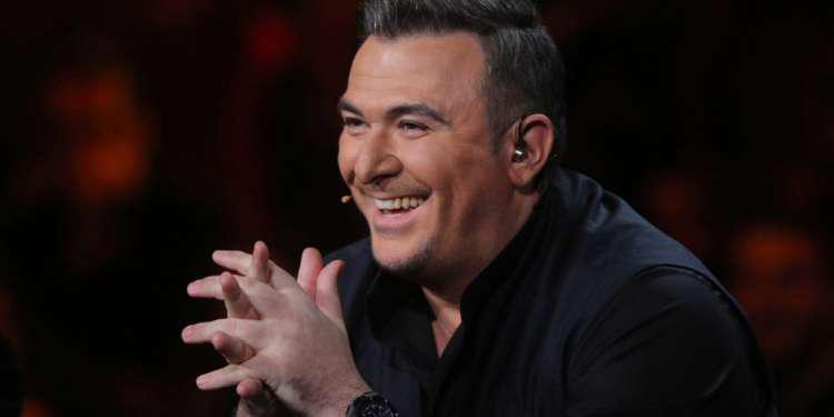 Ο Αντώνης Ρέμος ετοιμάζει το δικό του «Στην Υγειά Μας» στον Alpha