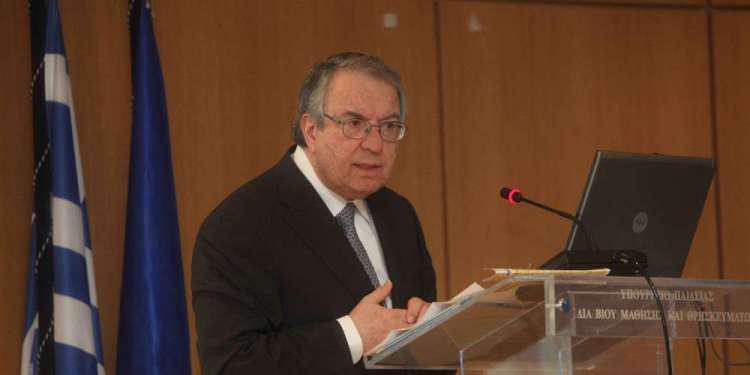 Μπαμπινιώτης: Πρωτοφανής ανομία στα πανεπιστήμια – Στον κόσμο του ο Γαβρόγλου