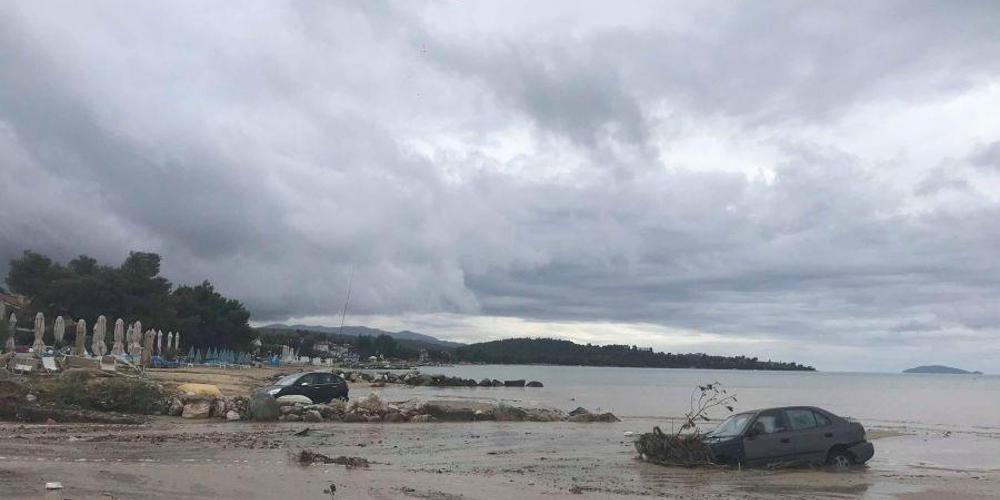 Έκτακτο δελτίο επιδείνωσης του καιρού: Ανέμους σε επίπεδα θύελλας και γιγάντια κύματα φέρνει ο «Ζορμπάς»