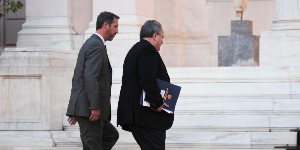 Σκοπιανό: Η απάντηση Μαξίμου και Κοτζιά στον Μητσοτάκη