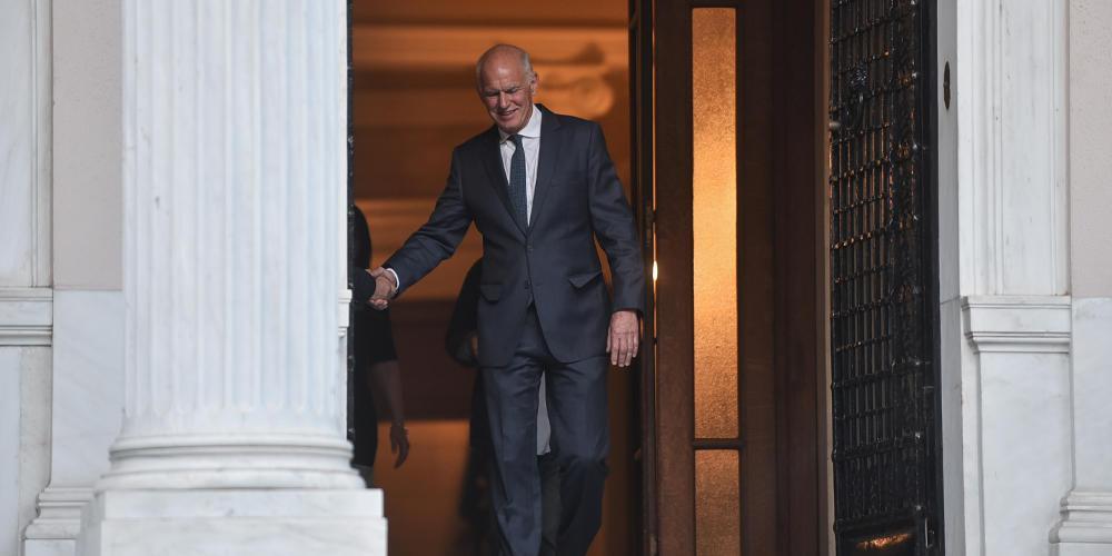 Στην Αχαΐα ο Παπανδρέου, στο Επικρατείας ο Βενιζέλος - Εκλογικός οργασμός στο ΚΙΝΑΛ