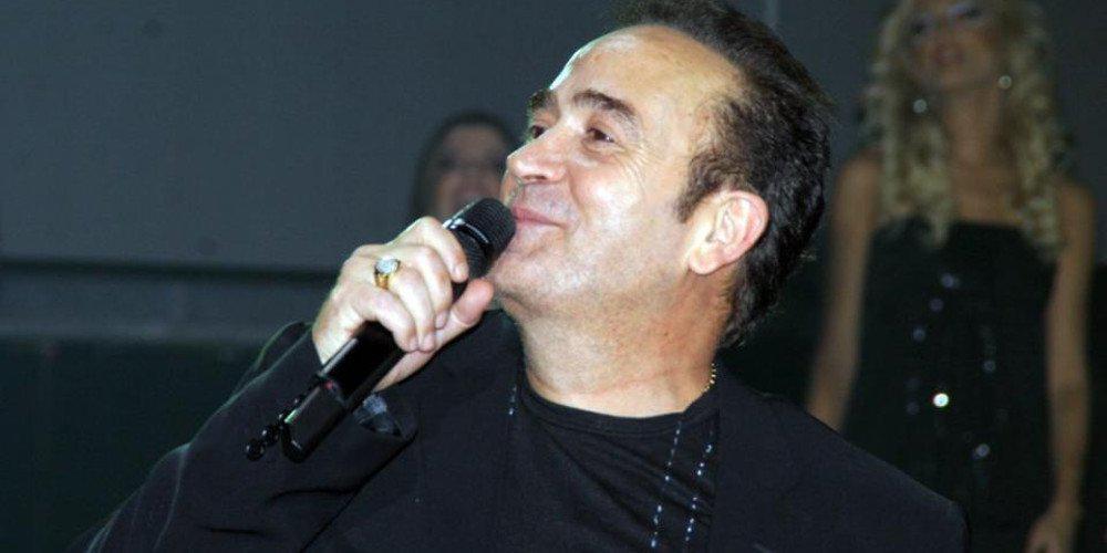 Κορωνοϊός: Ο επικός διάλογος του Σταμάτη Γονίδη με τον αστυνομικό και οι… σπανακόπιτες