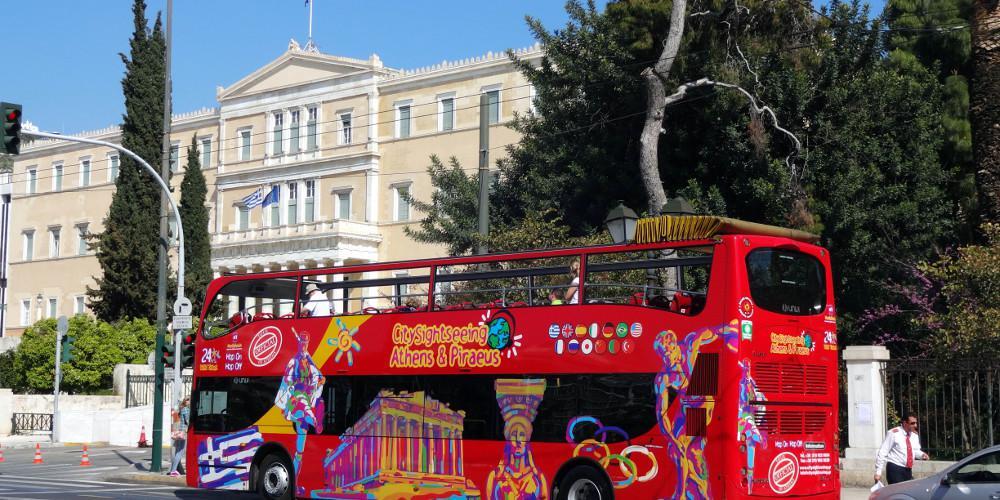 Πολυνομοσχέδιο: Τι ισχύει για τα τουριστικά λεωφορεία