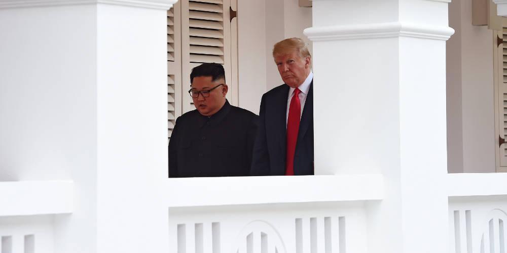 Γαριδοσαλάτα, χοιρινό και τάρτες – Το γεύμα Τραμπ και Κιμ στην Σιγκαπούρη