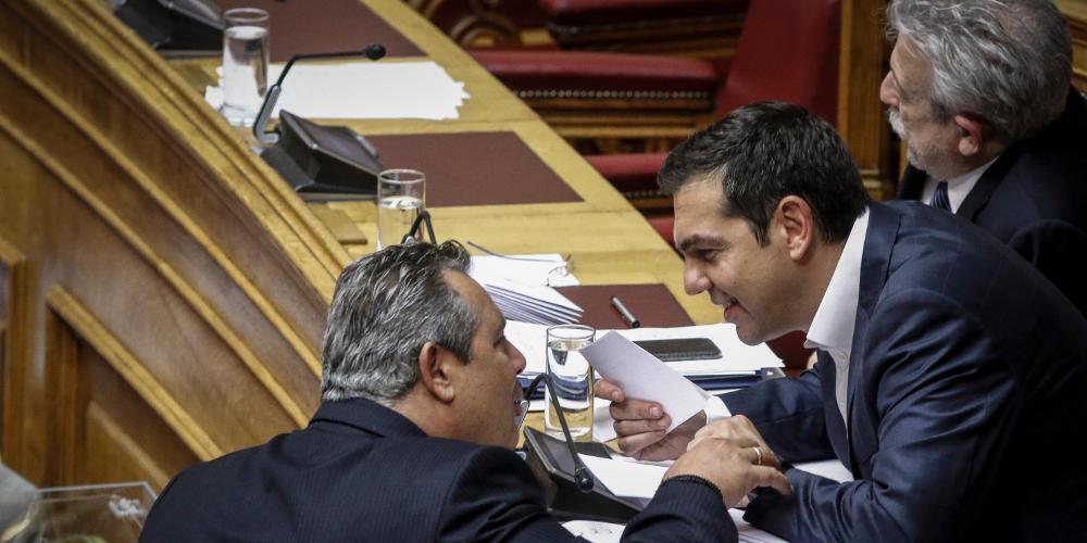 «Μαχαιριές» Τσίπρα-Καμμένου: Θα με ευγνωμονείς - Είσαι ψυχρός εκτελεστής 