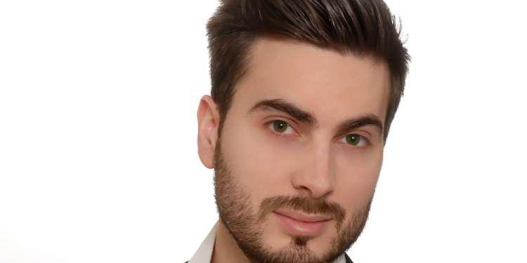 Ο Θάνος Ολύμπιος σε συναυλία στην Κυψέλη