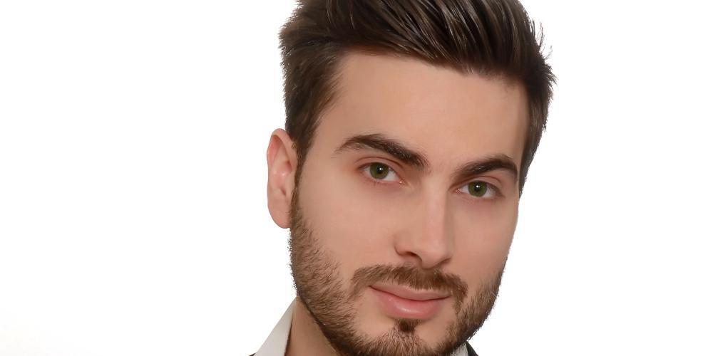 Ο Θάνος Ολύμπιος σε συναυλία στην Κυψέλη