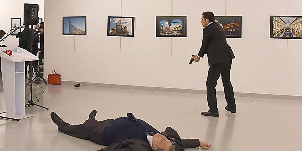 Σύλληψη πρώην αστυνομικού για τη δολοφονία του Ρώσου πρέσβη στην Αγκυρα