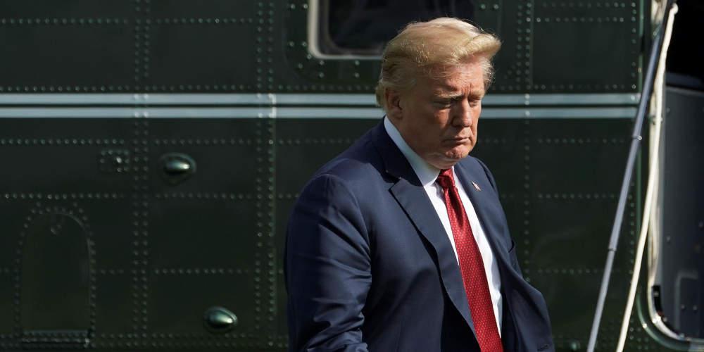 Ο Ντόναλντ Τραμπ υπογράφει εκτελεστική εντολή για να βάλει «λουκέτο» στα social media