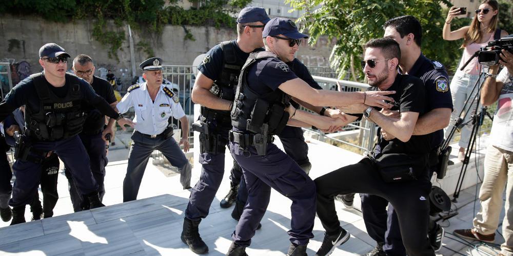 Πήγαν να λιντσάρουν ξανά τον δολοφόνο της Δώρας Ζέμπερη