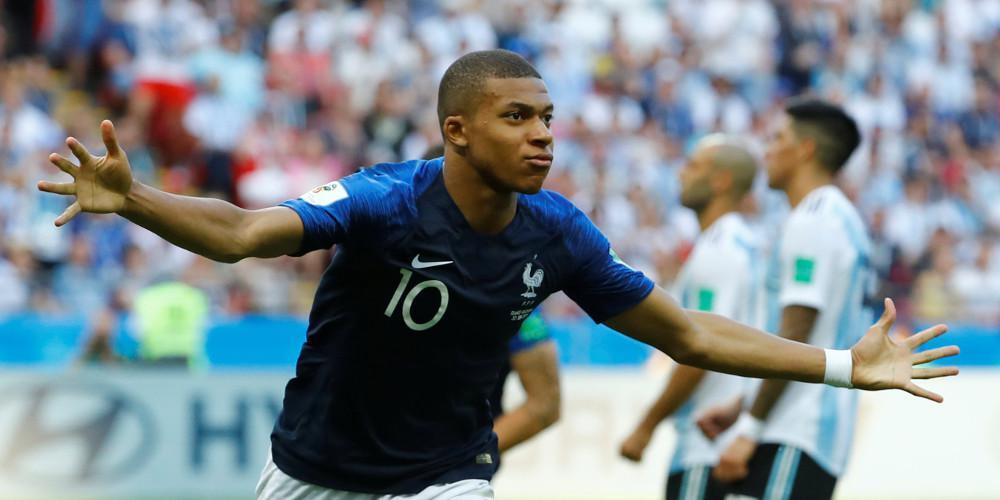 Η Μπαρτσελόνα προσφέρει τον Κουτίνιο για χάρη του Μπαπέ