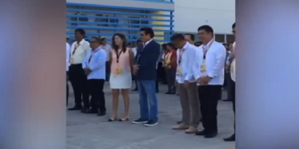 Σοκ στις Φιλιππίνες: Δολοφόνησαν δήμαρχο δημόσια, την ώρα ανάκρουσης του εθνικού ύμνου