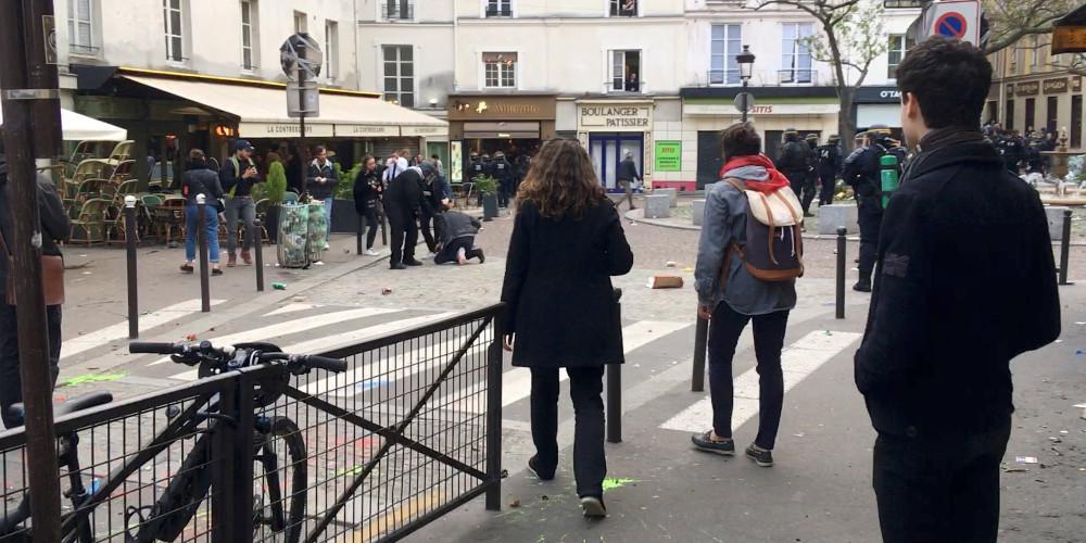 Έλληνας ο διαδηλωτής που ξυλοκόπησε ο πρώην συνεργάτης του Μακρόν [βίντεο]