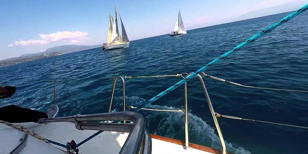 Ιστιοπλοϊκό βυθίστηκε μετά από πυρκαγιά στη Ζάκυνθο