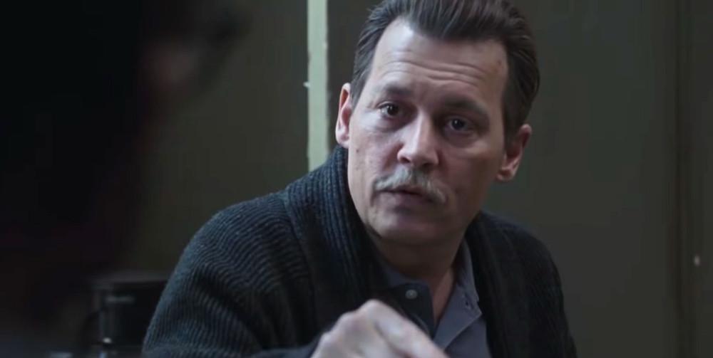 Ο Τζόνι Ντεπ κατηγορείται για ξυλοδαρμό βοηθού σκηνοθέτη