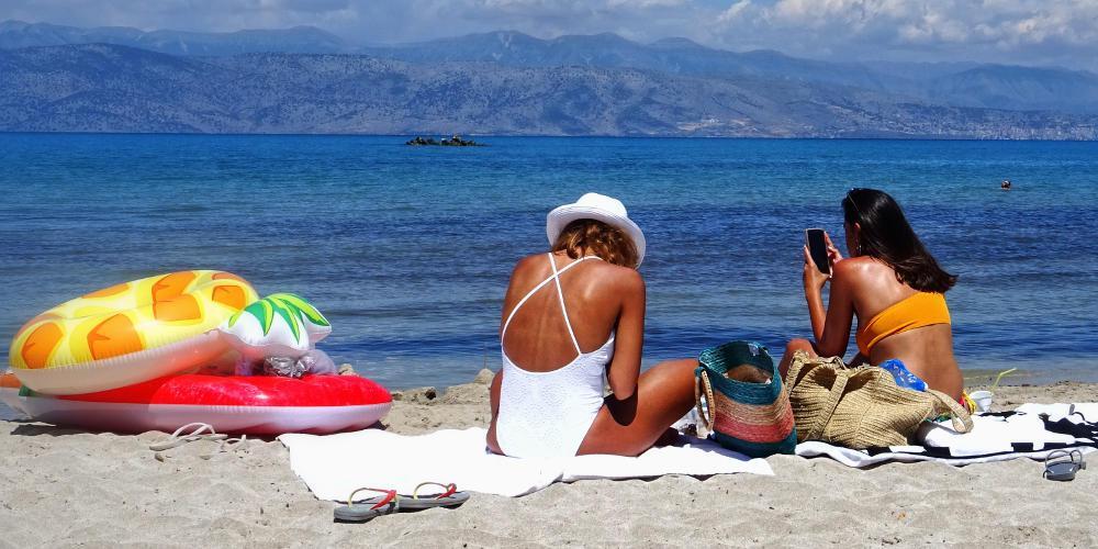 Οδηγίες προστασίας από τον καύσωνα: Τι πρέπει να κάνετε και τι να αποφύγετε