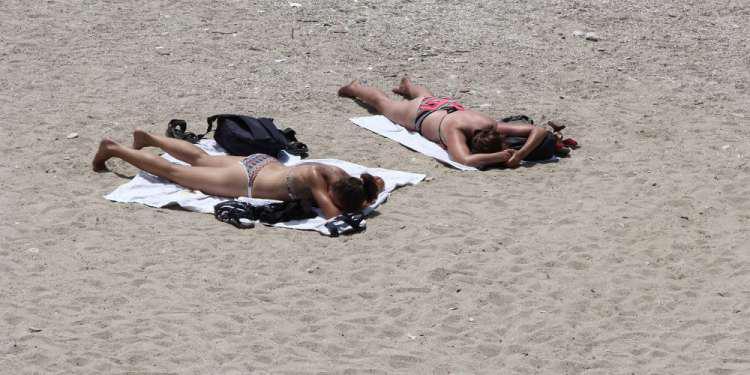 Καιρός Καύσωνας προ των πυλών: Στο «κόκκινο» το θερμόμετρο την τελευταία του Ιουλίου - Που θα δείξει «40αρι»