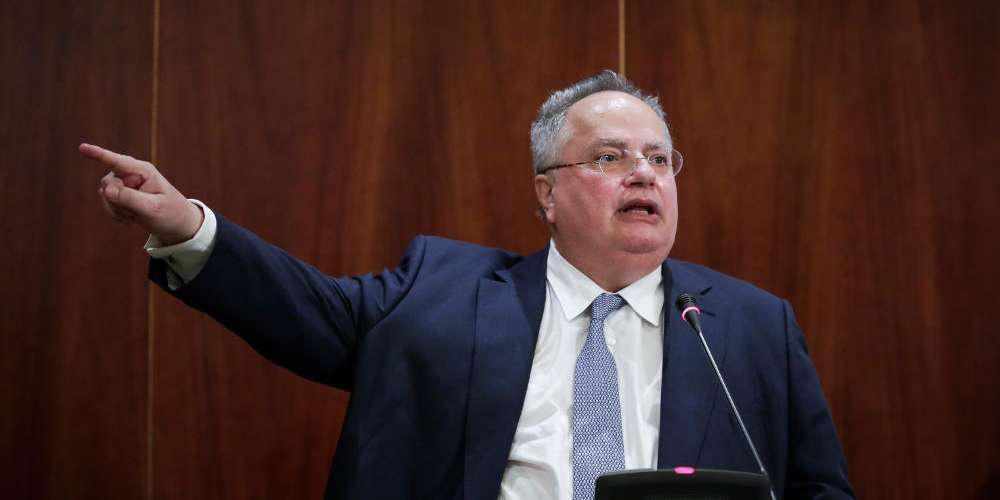 Γιατί βγήκαν οι «κότες» από το «κοτέτσι»;