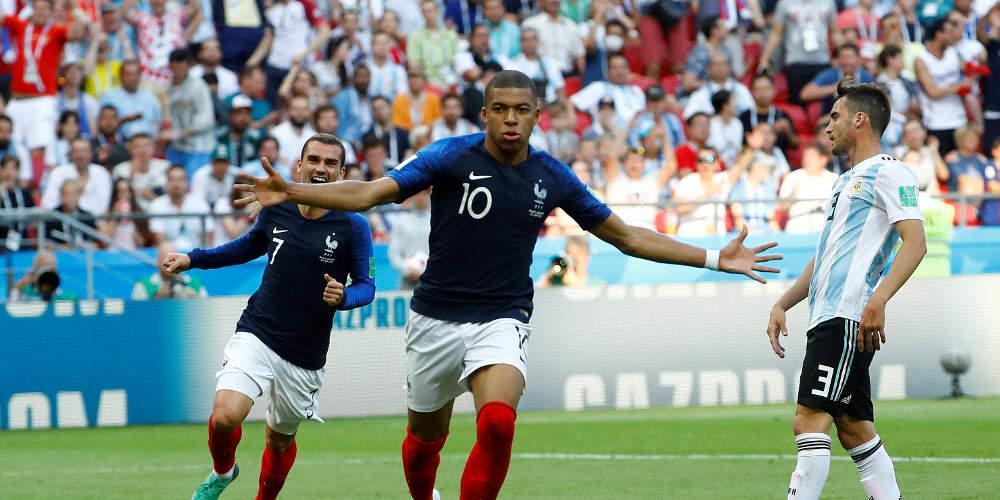 O Mπαπέ πετάει το 29 και φορά το 7 στη φανέλα του [εικόνα]