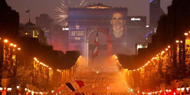 Πανζουρλισμός στην Γαλλία για το Μουντιάλ: Επεισόδια, νεκροί και τραυματίες!