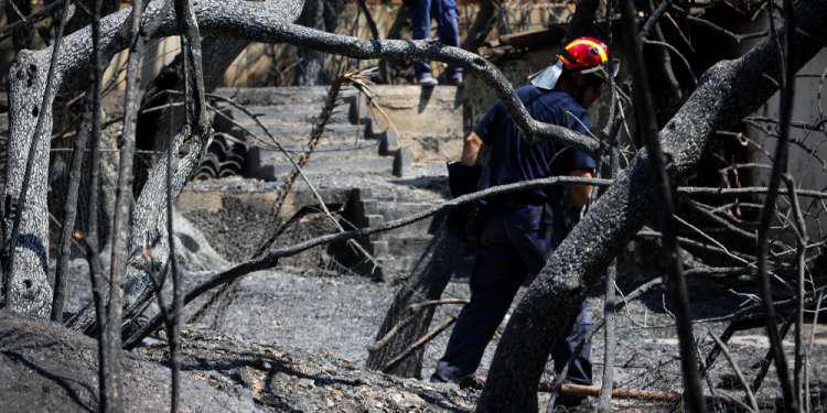 Αποκλειστικό: Η κυβέρνηση ήξερε για νεκρό στο Μάτι 4 ώρες πριν το σόου στην TV
