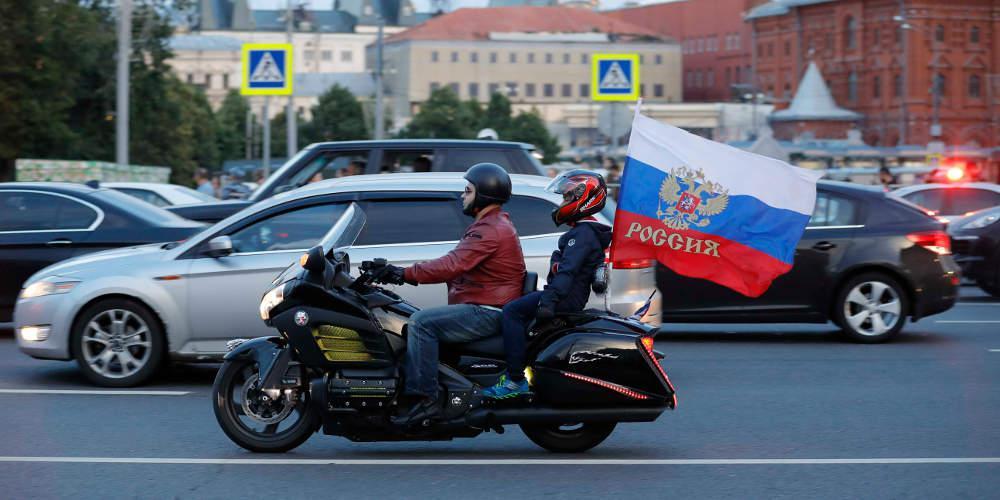Τα 2/3 των Ρώσων πιστεύουν πως υπάρχει «παγκόσμια κυβέρνηση»
