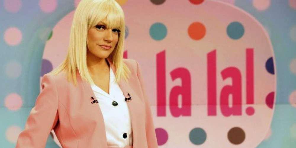 Συγκινήθηκε και δάκρυσε η Σάσα Σταμάτη στη Φωλιά των ΚουΚου [βίντεο]