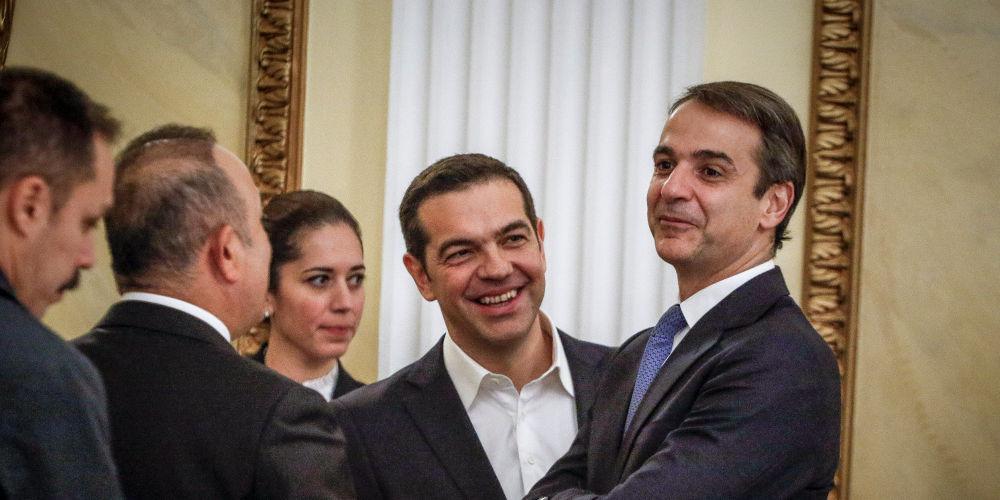 Στη Ραφήνα ο Μητσοτάκης, στη Σαμοθράκη ο Τσίπρας για τα Θεοφάνεια